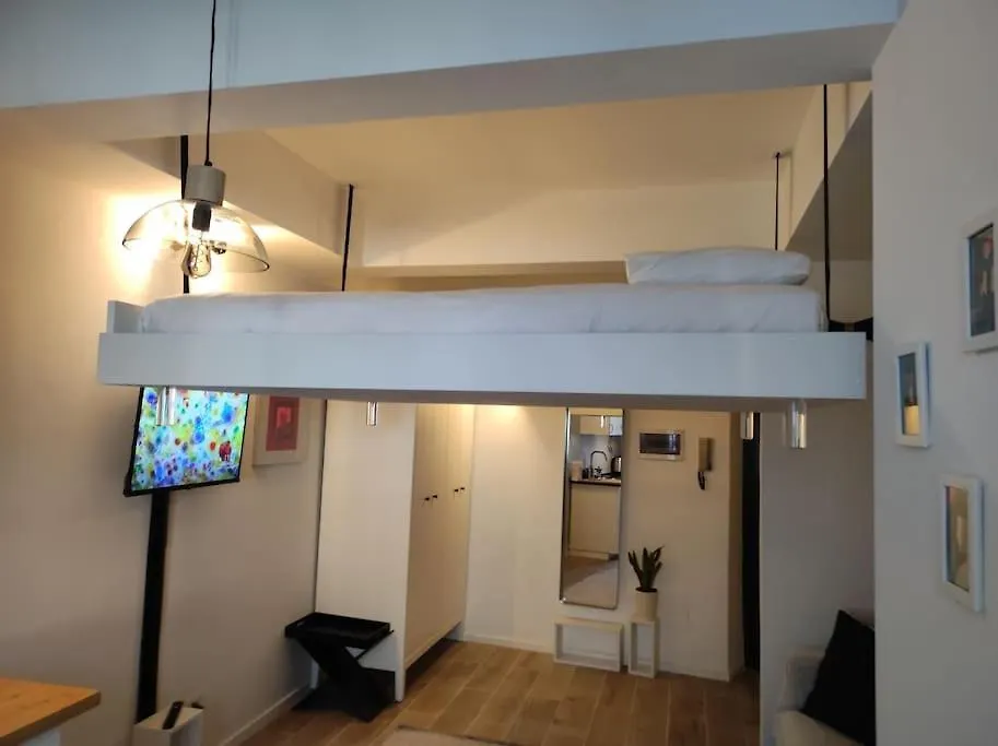 Apartamento Appartamento Galgano Prato Centro Itália